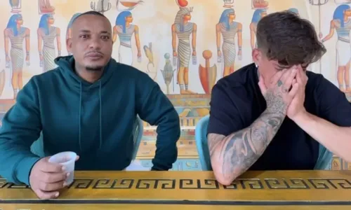 
					Tiago Ramos se irrita e detona reality de Carlinhos Maia: 'Chatice'
				
				