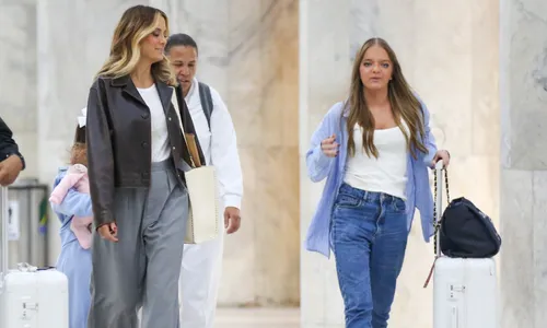 
					Ticiane Pinheiro e filha mudam de cidade em noite especial para Tralli
				
				