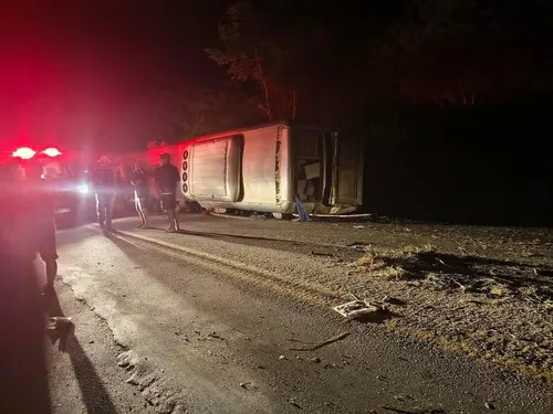   					Tragédia  Ônibus envolvido em acidente com 17 mortos voltava da Bahia  				  				