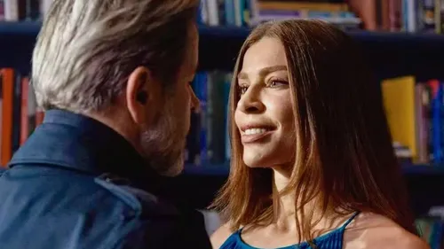 
					Três Graças: Juquinha 'usa' Lorena para pegar informações do roubo
				
				