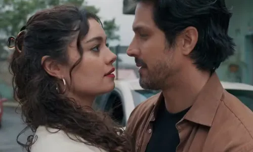 
					Três Graças: Gerluce vive pesadelo após noite de amor com Paulinho
				
				