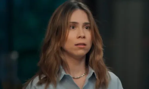 
					Três Graças: Lorena ganha papel de boba e descobre bomba de Lucélia
				
				