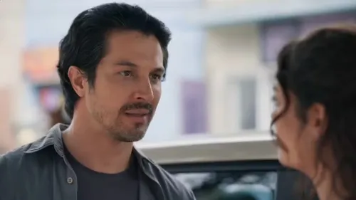 
					Três Graças: Joélly é forçada a expor mentira e firma pacto com Lígia
				
				