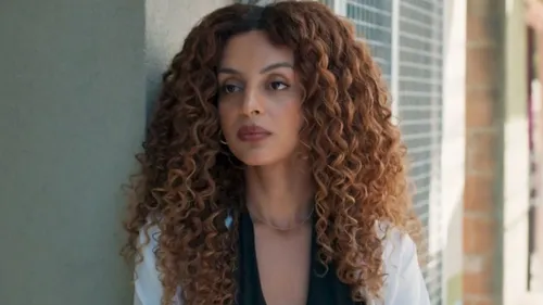 
					Três Graças: Cláudia revela destino final de estátua e choca Arminda
				
				