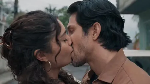 
					Três Graças: Gerluce vive pesadelo após noite de amor com Paulinho
				
				