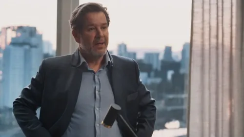 
					'Três Graças': Viviane derruba aliados e dá prato cheio para Ferette
				
				