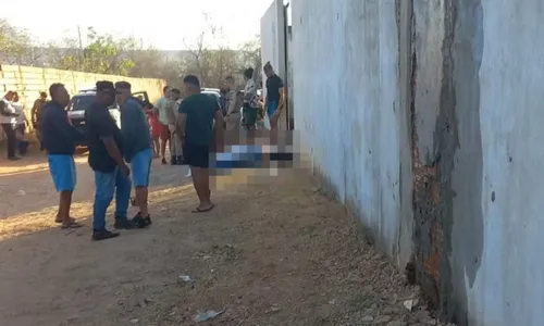 
					Três pessoas são mortas a tiros durante festa em chácara de Barreiras
				
				