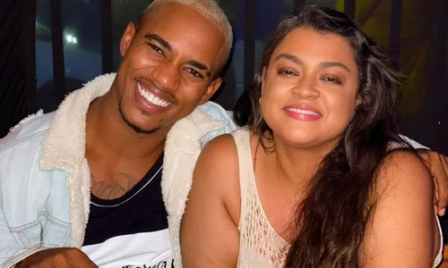 
					Último romance de Preta Gil, O Kannalha emociona com despedida
				
				