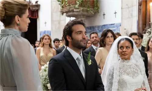 
					'Vale Tudo': novela teve 'troca-troca' de casais; relembre todos
				
				