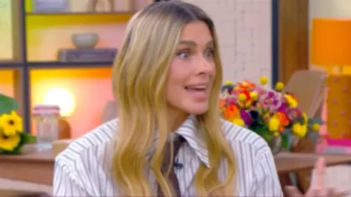 
					Vale Tudo: Carol Dieckmmann entrega pista de 2º tiro na morte de Odete
				
				