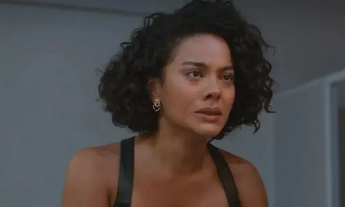 
				
					'Vale Tudo': Maria de Fátima é obrigada a tomar decisão após casamento
				
				