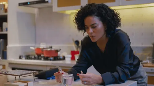 
					'Vale Tudo': Fátima cria plano cruel para Solange perder bebês
				
				