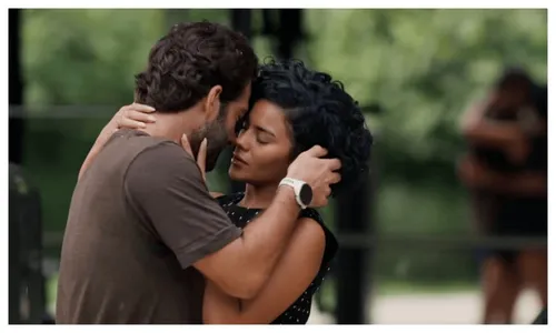 
					'Vale Tudo': Fátima tenta engravidar de Afonso após alerta de César
				
				