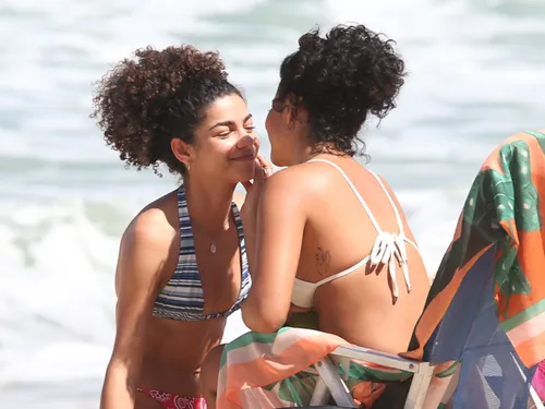 
					'Vale Tudo': Fátima surge em clima íntimo com Ana Clara em reviravolta
				
				