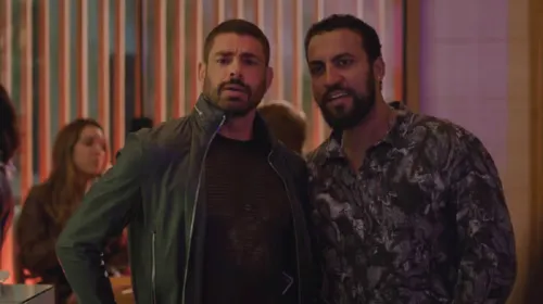 
					'Vale Tudo': César tem atitude desesperada logo após morte de Odete
				
				