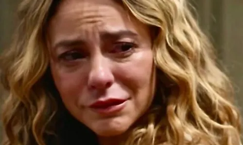 
					Vale Tudo: Heleninha deixa carta que sugere possível suicídio em surto
				
				