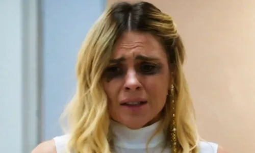 
					'Vale Tudo': Leila perde totalmente o controle e mostra ambição
				
				