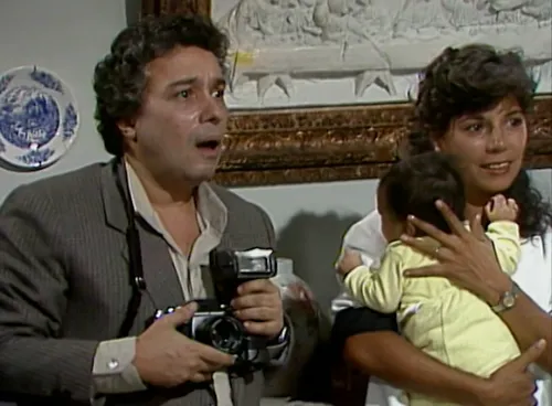 
					'Vale Tudo': Poliana surpreende e assume namoro; veja com quem
				
				