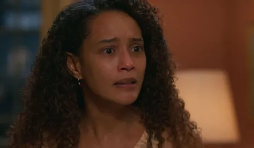 
					'Vale Tudo': Raquel passa por noite de terror após tragédia
				
				