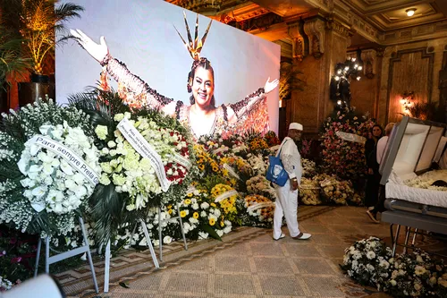 
					Velório de Preta Gil: amigos e familiares se despedem da cantora; veja
				
				