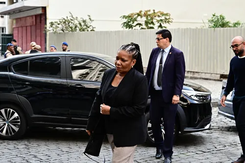 
					Velório de Preta Gil: amigos e familiares se despedem da cantora; veja
				
				