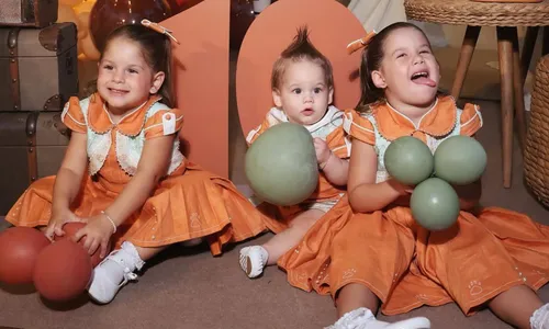 
					Virginia e Zé Felipe surpreendem e posam juntos em festa especial
				
				