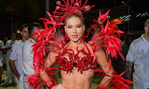 
					Virginia é massacrada em mini desfile pela Grande Rio: 'Vergonha'
				
				