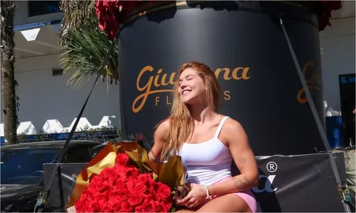 
					Virginia revela 'hiperfoco' em Felipe Amorim após receber flores
				
				