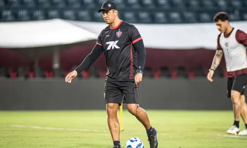 
				
					Vitória x Cruzeiro: veja onde assistir, horário e possíveis escalações
				
				