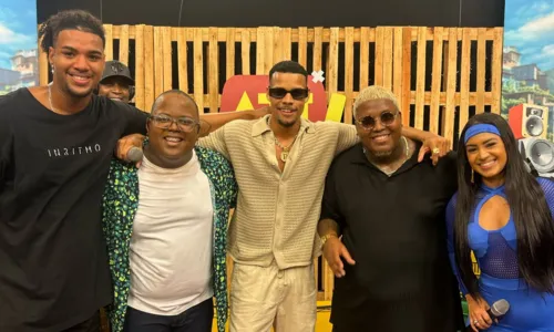 
				
					Vocalista da Oh Major fala sobre bandas de pagode no São João; confira
				
				