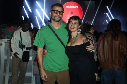 
					Wagner Moura faz rara aparição com a esposa em festival; FOTOS
				
				