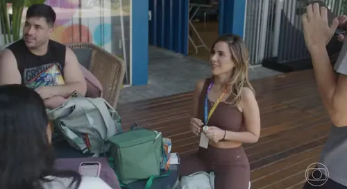 
					Dança dos Famosos: Luciano Huck 'provoca' Wanessa antes de flagra
				
				