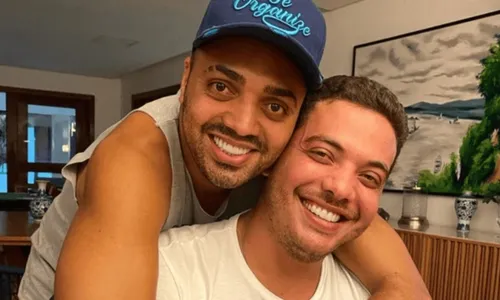   					Wesley Safadão debocha de traição de Tirullipa: 'Abaixa o braço'  				  				