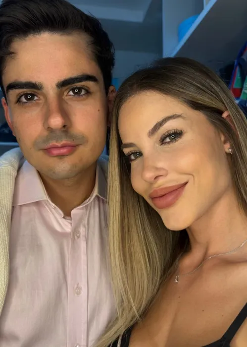 
					A Fazenda: Saory fica sem graça com parentes em Natal com Dudu Camargo
				
				