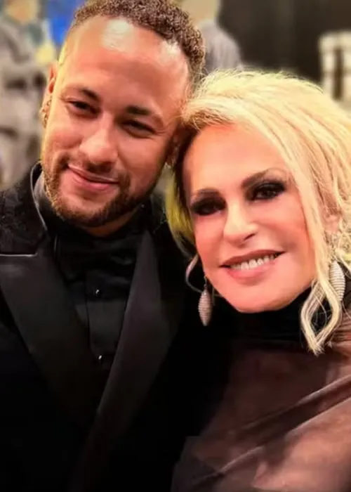 
				
					Ana Maria Braga expõe 'bronca' de Neymar durante leilão milionário
				
				