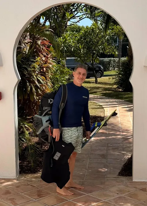 
					Angélica e Luciano Huck curtem resort com diárias de valor astronômico
				
				