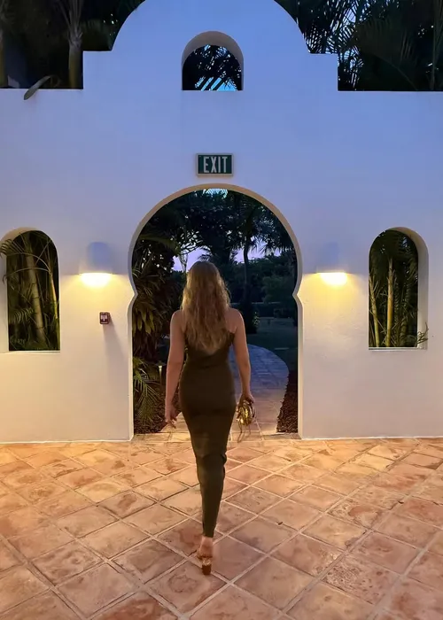
					Angélica e Luciano Huck curtem resort com diárias de valor astronômico
				
				