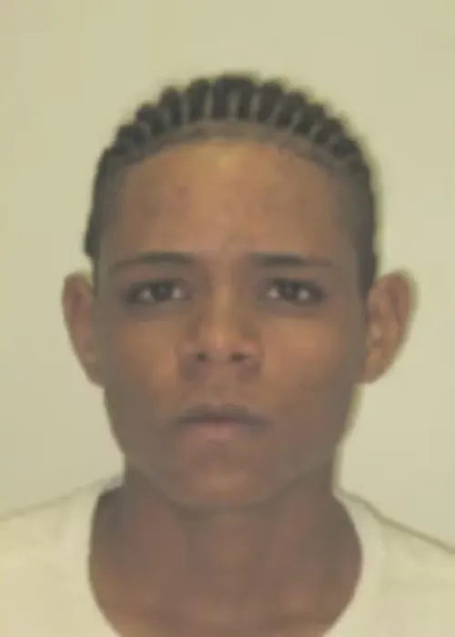 
					Ao menos 16 baianos são presos em operação no RJ; morto é identificado
				
				