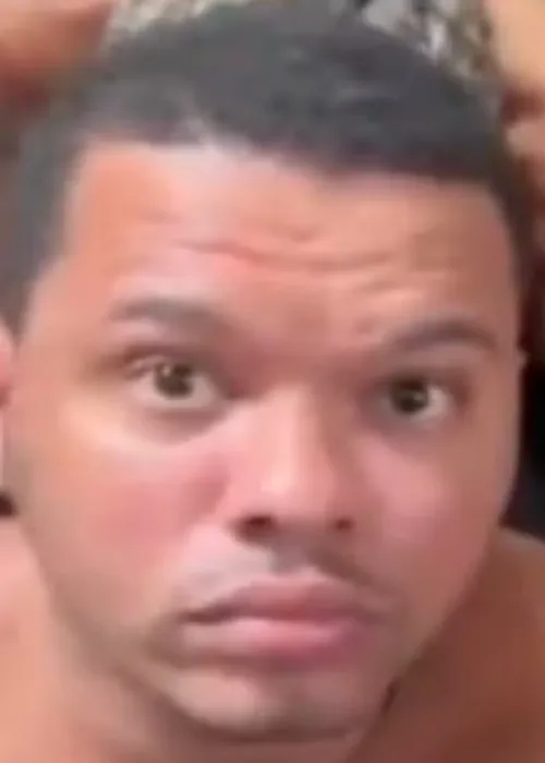 
					Ao menos 16 baianos são presos em operação no RJ; morto é identificado
				
				