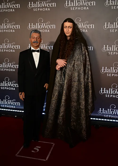 
					Baile de Halloween em SP: veja os looks dos famosos
				
				