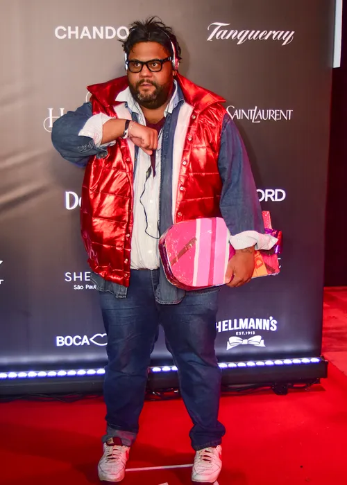 
					Baile de Halloween em SP: veja os looks dos famosos
				
				