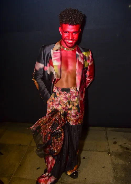 
					Baile de Halloween em SP: veja os looks dos famosos
				
				