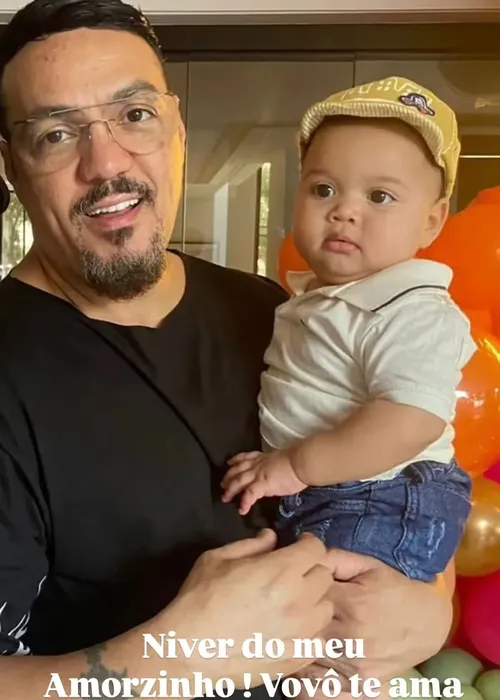 
					Belo falta aniversário do neto, e Gracyanne Barbosa quebra o silêncio
				
				