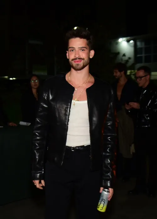 
					Bruna Marquezine reúne novo affair e ex-namorado em festão de luxo
				
				