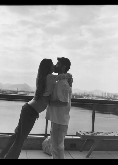 
					Camila Queiroz anuncia gravidez do primeiro filho
				
				