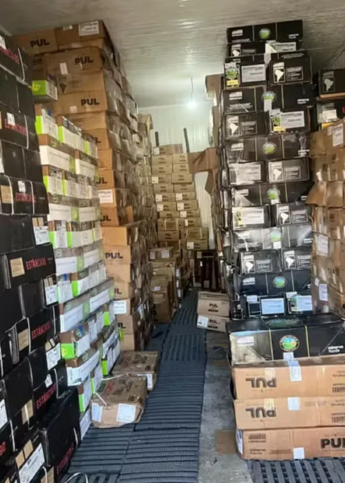 
					Carga de carnes avaliada em R$ 1,5 mi é recuperada e homens são presos
				
				