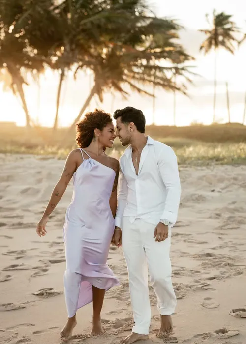 
					Casamento de Sthe Matos tem famosos e lista de luxo até R$ 12 mil
				
				