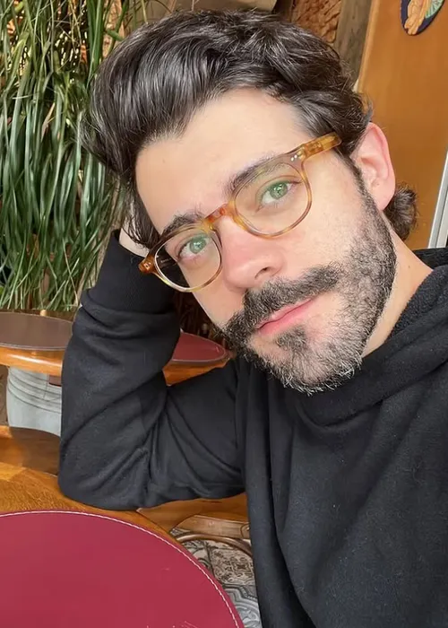   					Diego Martins assume namoro com galã da Globo; saiba quem é  				  				