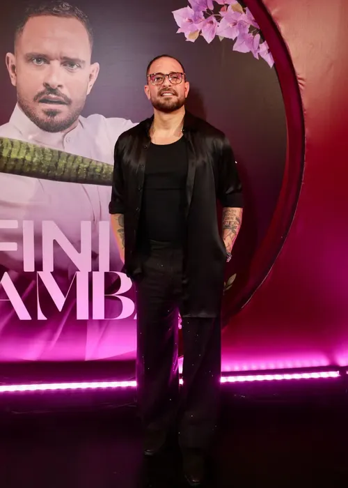 
					Diogo Nogueira levou baque com término repentino de Paolla Oliveira
				
				