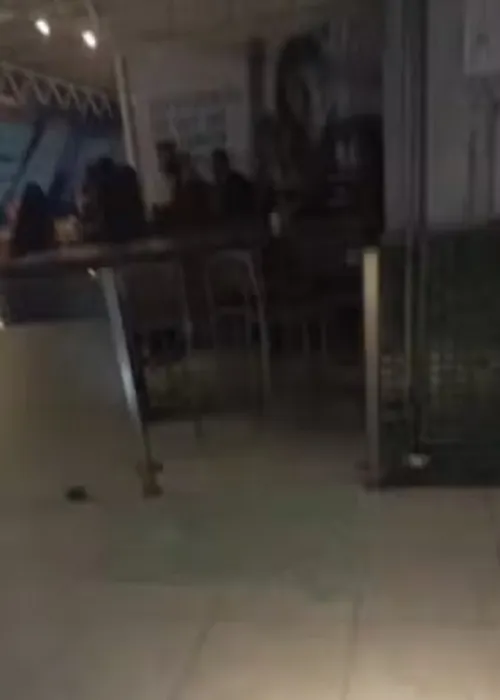 
				
					Dupla é presa suspeita de agredir jovem em faculdade de Salvador
				
				